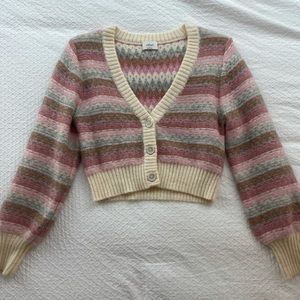 Cropped Aritzia sweater